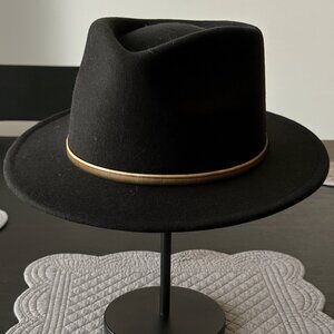 Black Fedora Hat w/Gold Band – Wide Brim, Classic Unisex Style NWOT